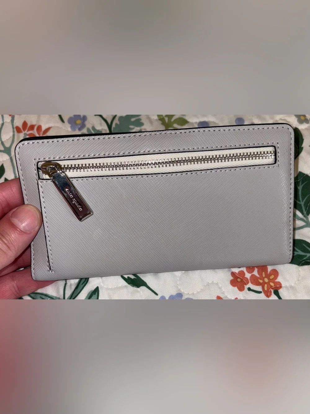 Kate Spade grey/cream colorblock Madison large slim bifold wallet